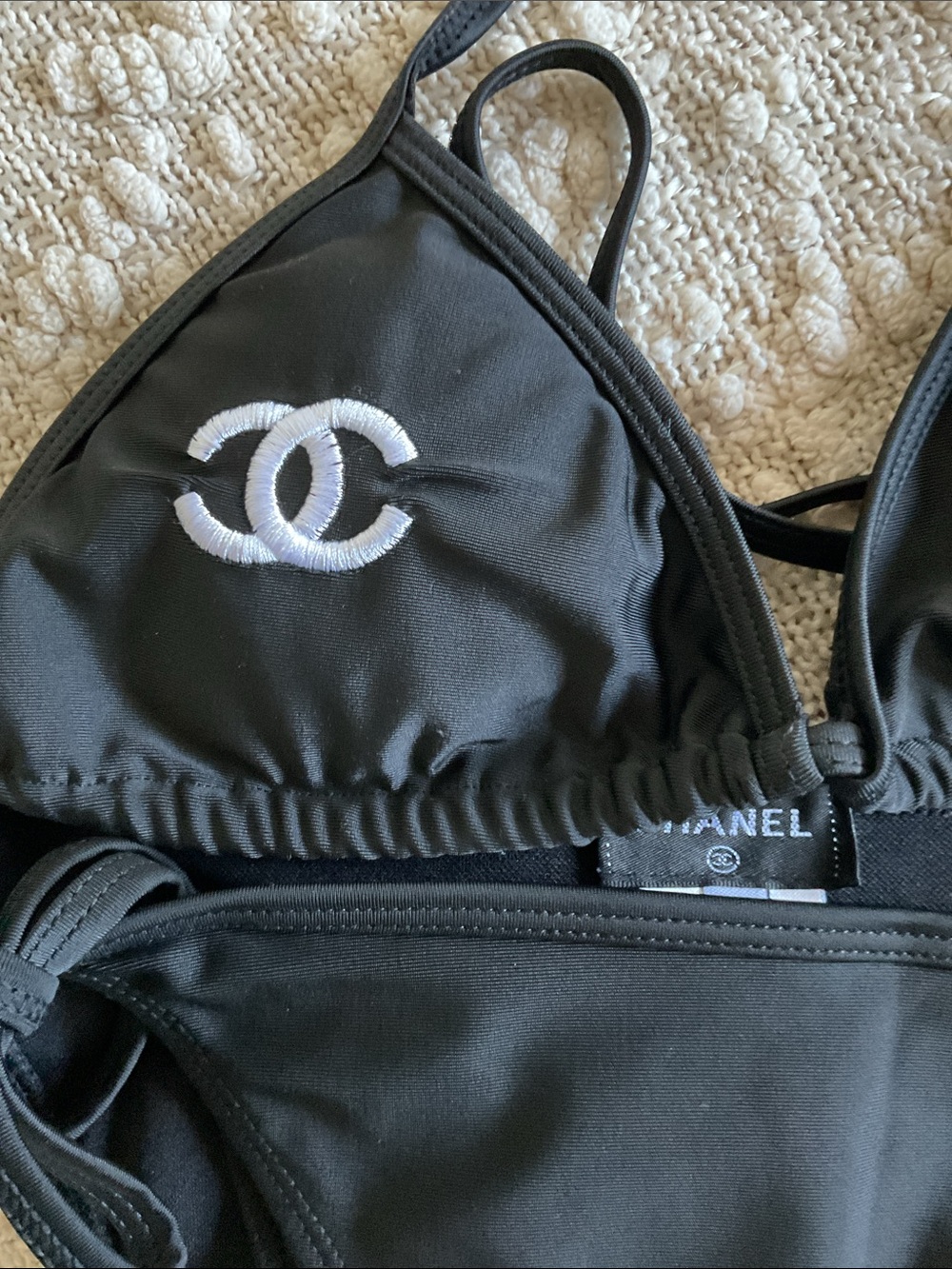 Fashion Chanel - Picture 9 of 10